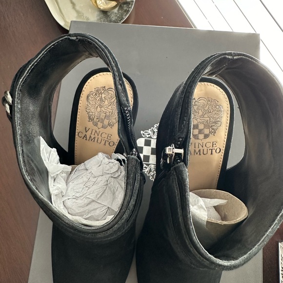 Vince Camuto open toed booties. - Picture 4 of 5